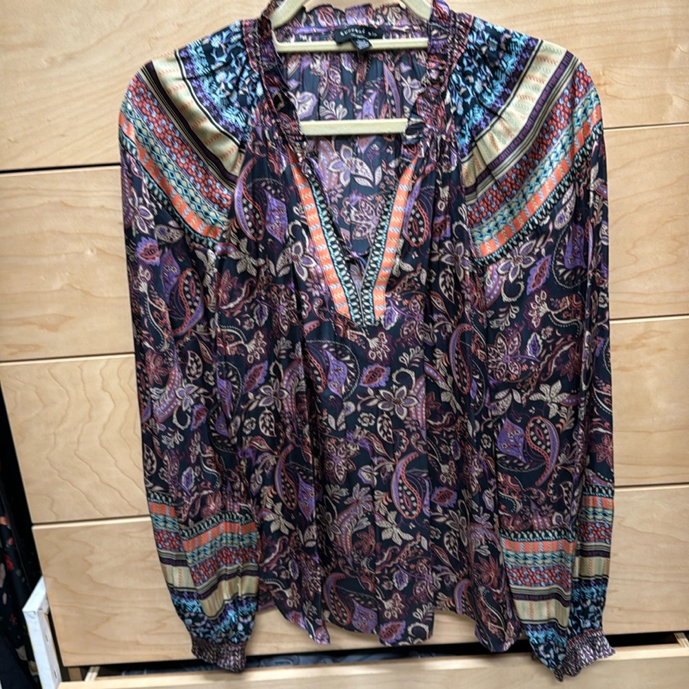 Beautiful loose flowy blouse